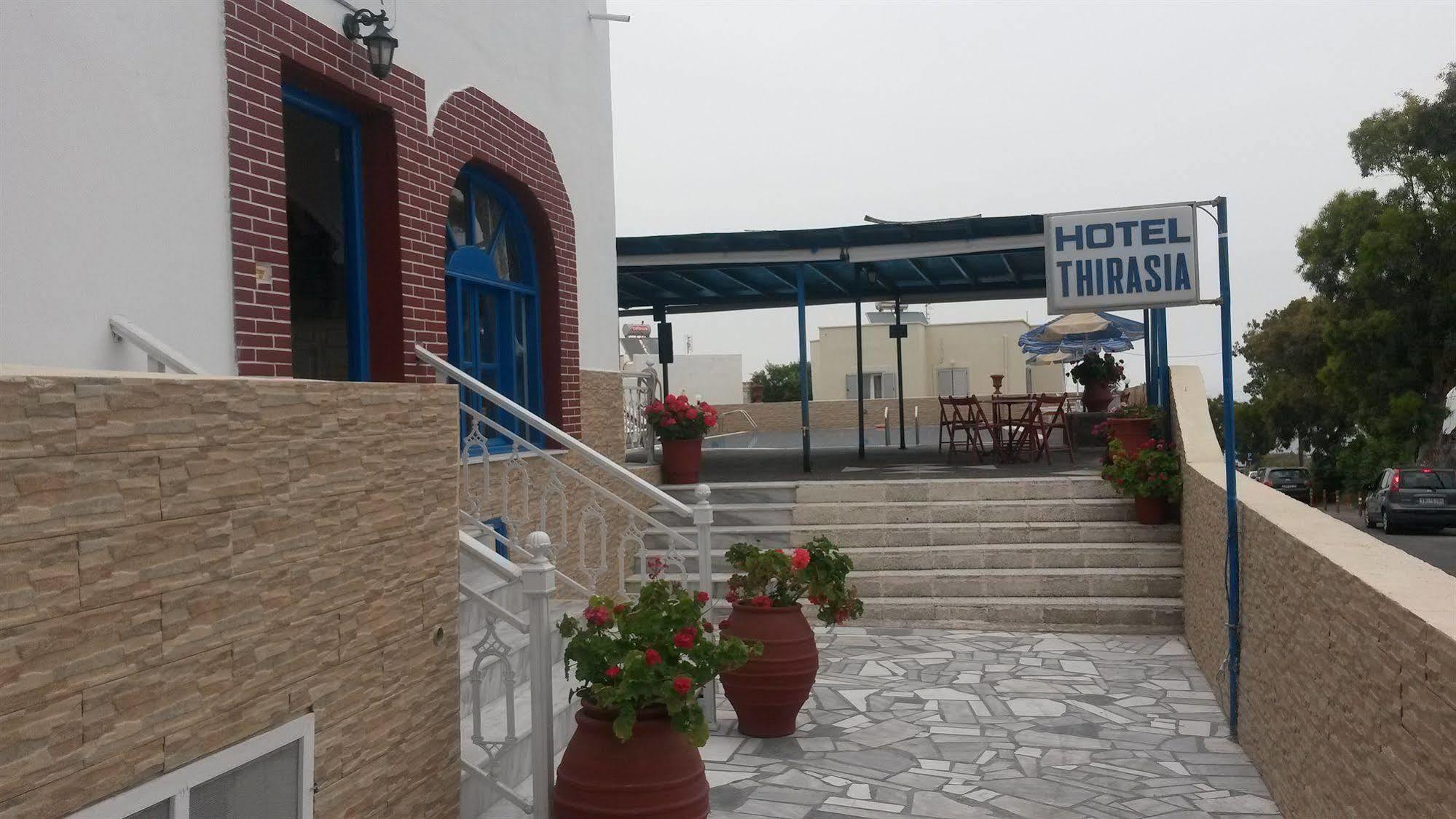Hotel Thirasia ฟิรา ภายนอก รูปภาพ